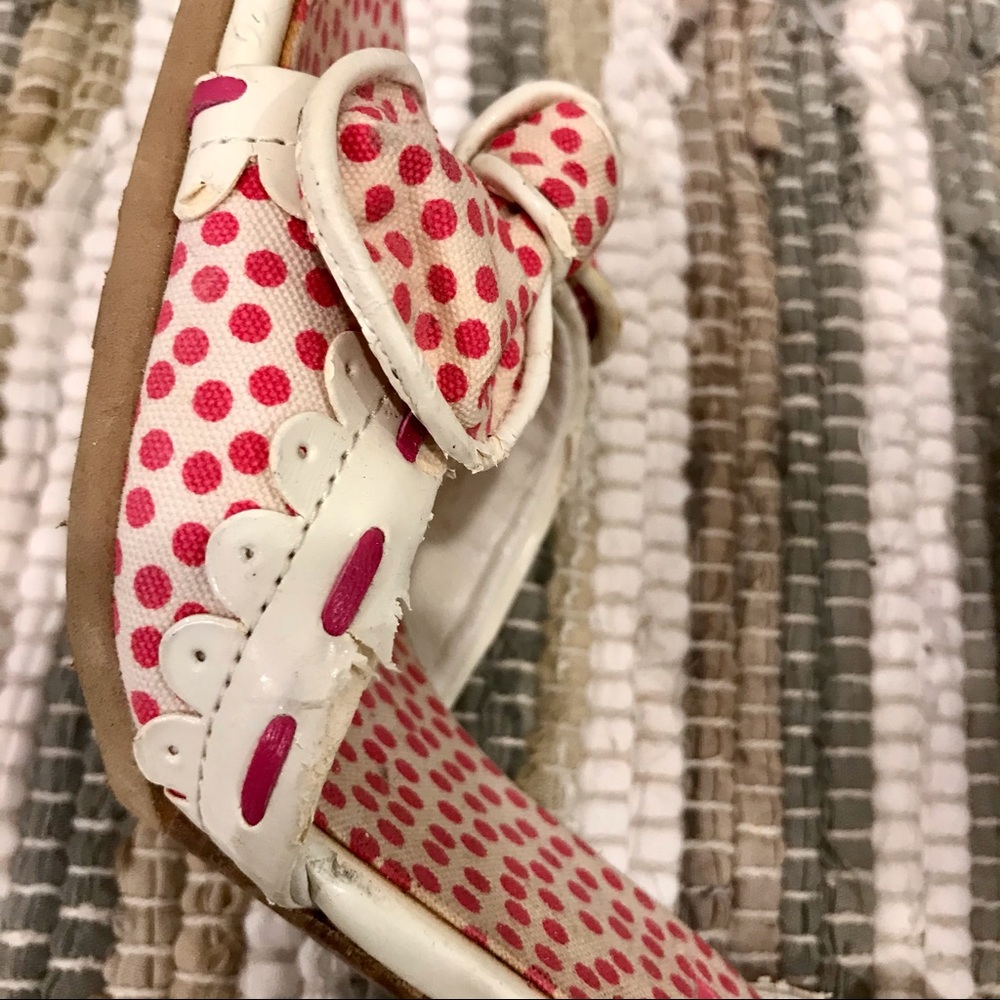 Betseyville fabric and patent leather sandals. Size 6M. Good used condition - Picture 6 of 11